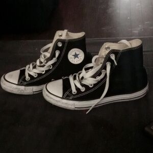 Converse high top black shoes